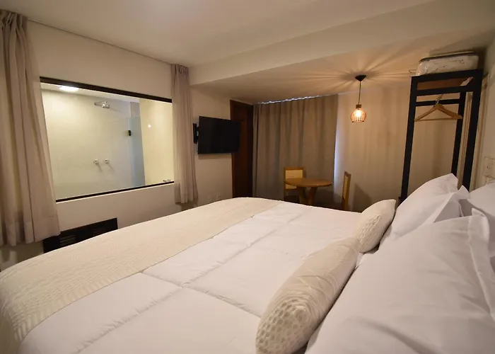 Alojamento com o café da manhã Apenas: Pousada Villa Manso